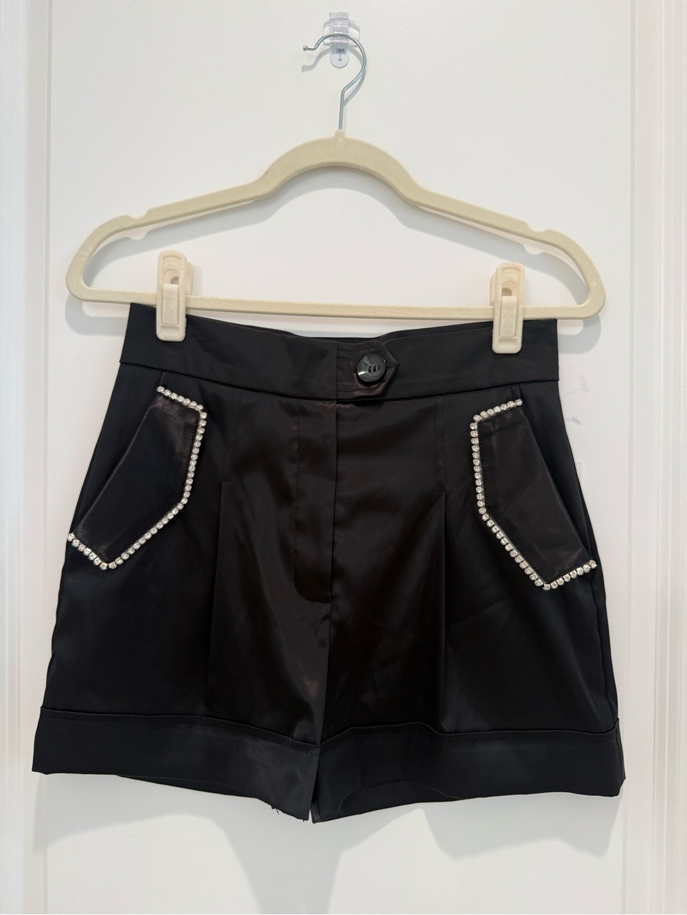Black Women's Embellished Pocket Shorts NWT